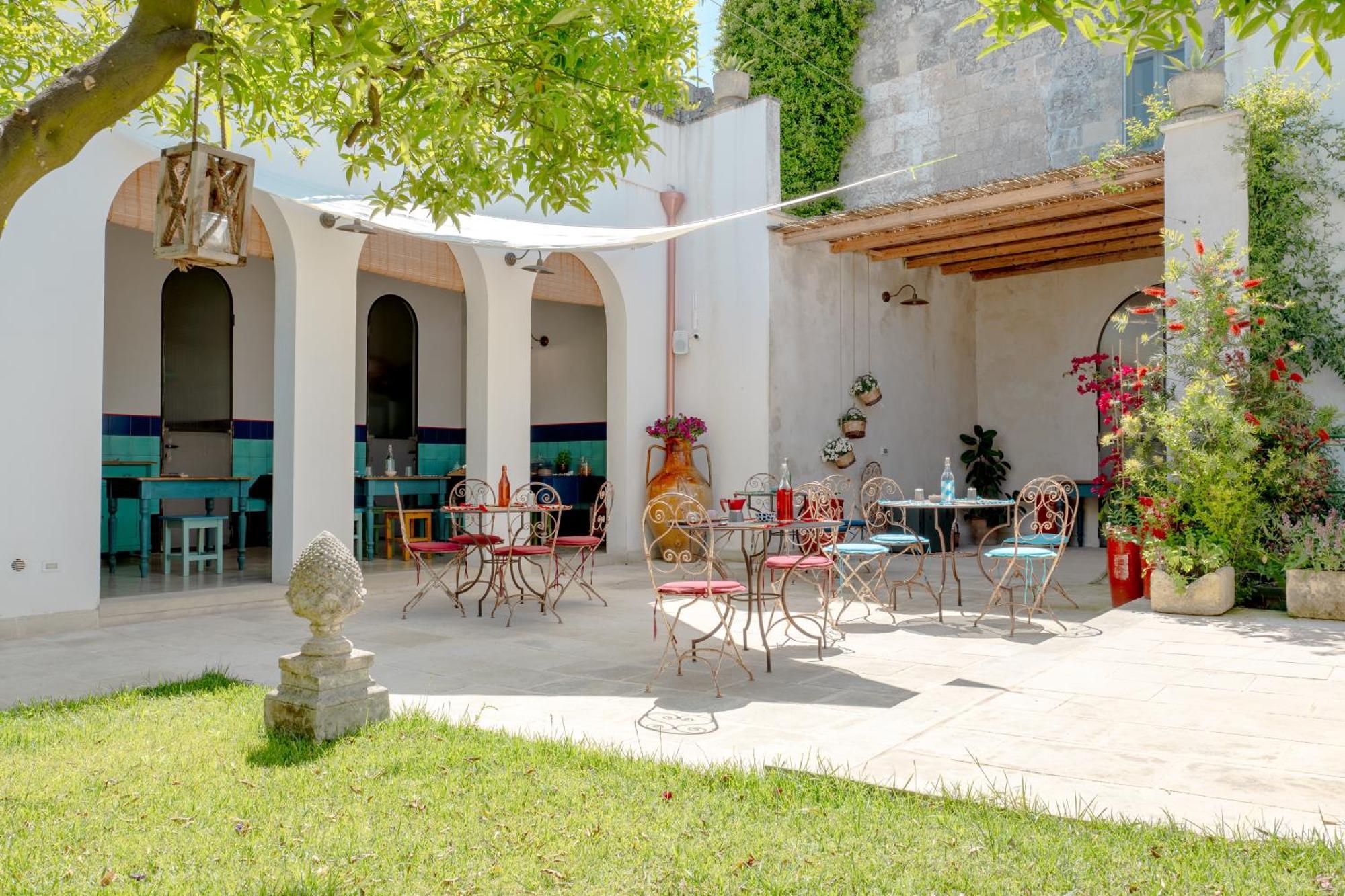 Palazzo Angelica - Luxury Retreat Otranto Bed and Breakfast Giurdignano Exteriör bild