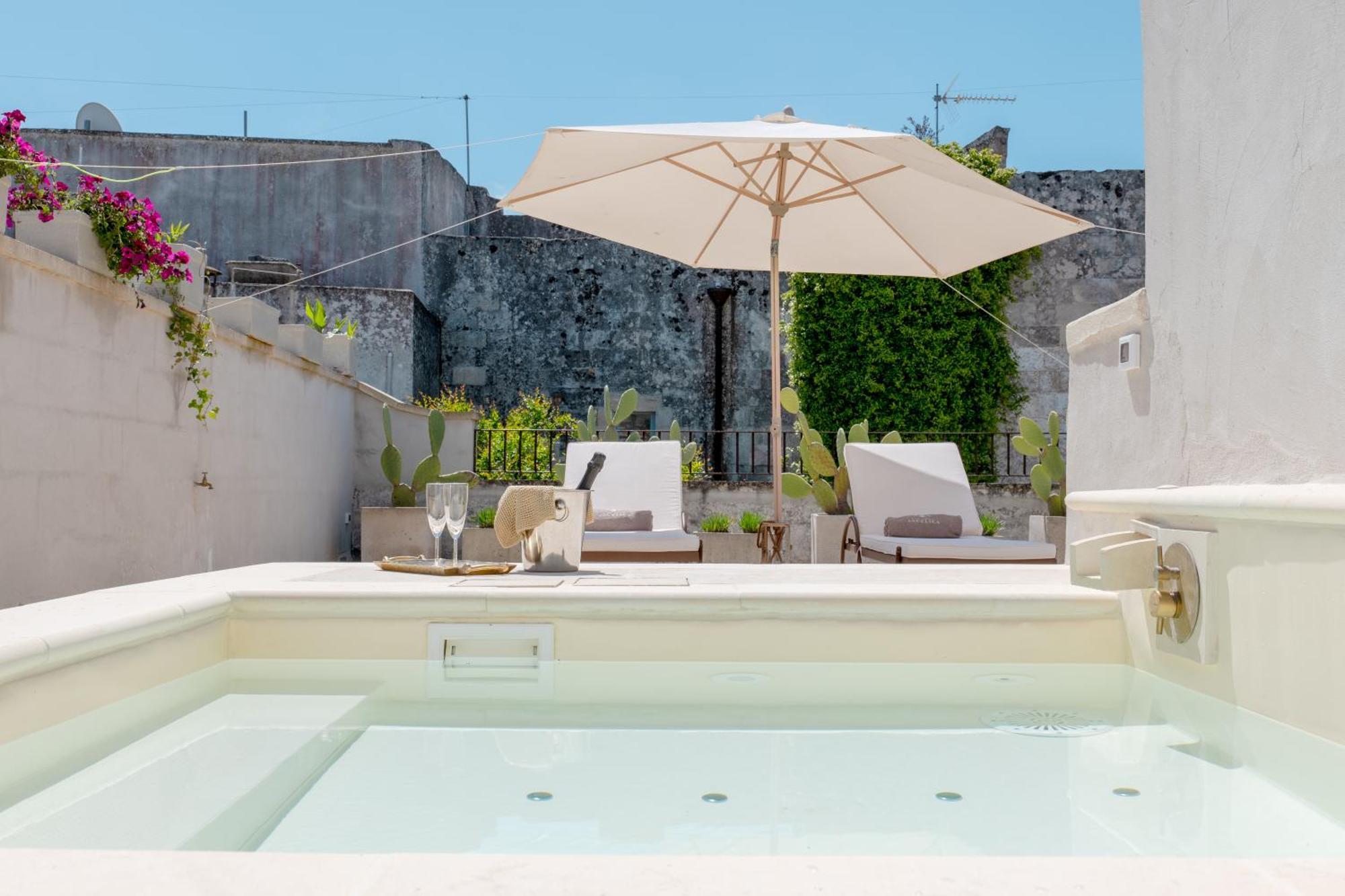 Palazzo Angelica - Luxury Retreat Otranto Bed and Breakfast Giurdignano Exteriör bild